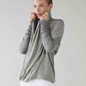 Lululemon Iconic Wrap